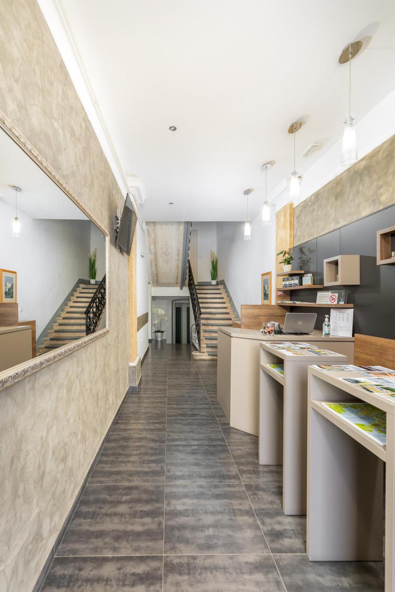 Boutique Suites Joyce Pula Exterior foto
